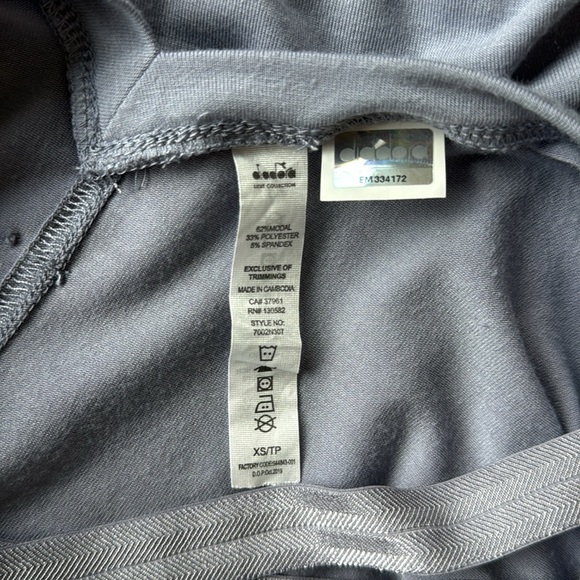 Diadora Ladies top - Picture 4 of 5